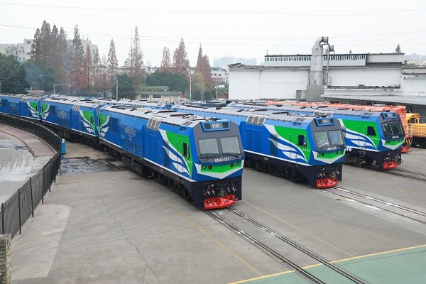 CRRC поставила в Сьерра-Леоне самые мощные в мире локомотивы для узкой колеи
