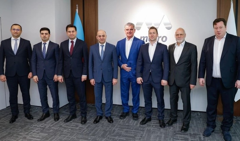 Баку обсуждает со Stadler покупку 300 вагонов метро