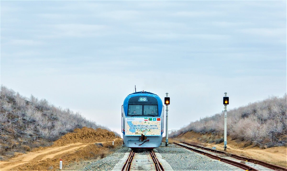 КТЖ и CRRC подписали рамочное соглашение о поставке 200 маневровых и магистральных тепловозов