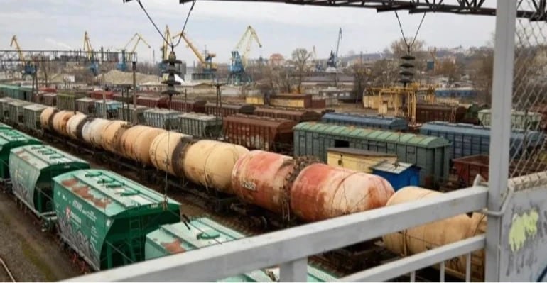 Укрзалізниця планирует продать на металлолом 45 тысяч вагонов