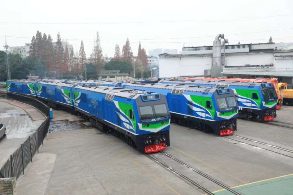 Азербайджан закупает у CRRC семь тепловозов