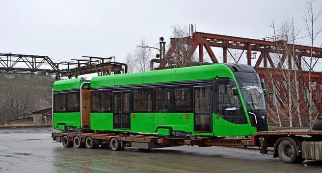 УКВЗ поставил первый вагон для Челябинского метротрама