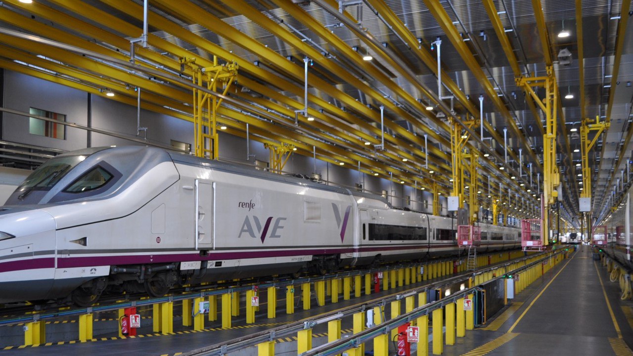 Camalco to invest $446M in rail equipment while seeking 40% Camrail stake EDITED BY : ALCIRCLE TEAM 2MINS READ  Canyon Resources, an Australian junior miner, is ramping up its ambitions in Cameroon with a major logistics play that could reshape the countr