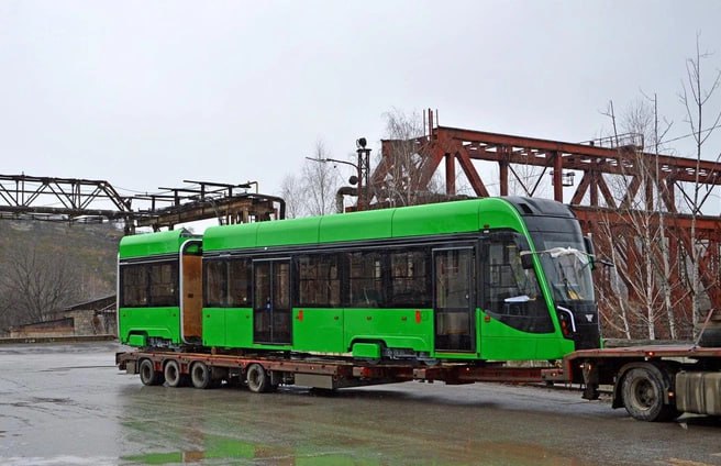 УКВЗ поставил первый вагон для Челябинского метротрама